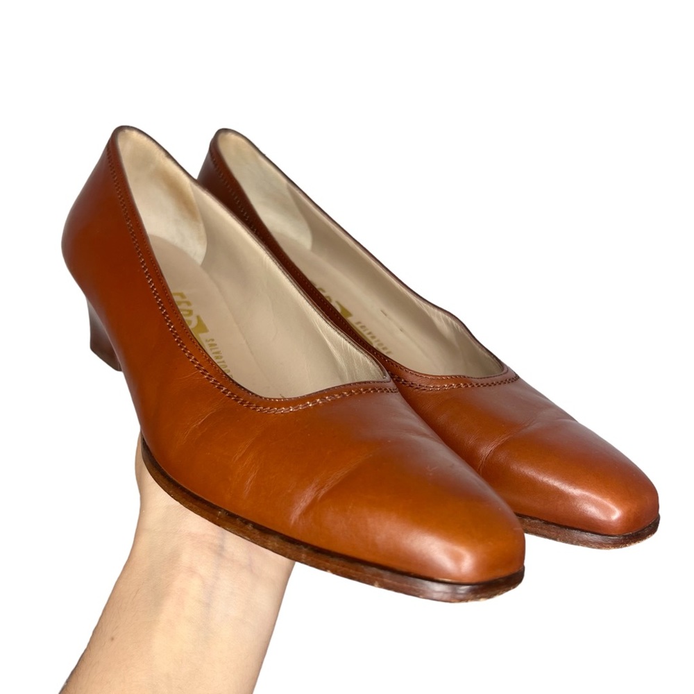 Vintage FERRAGAMO Leather Square Toe Slip-On Heels. Size 7.5‎